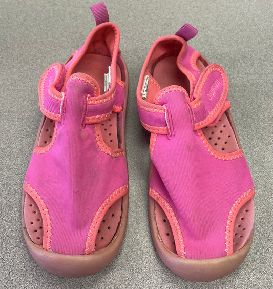 Pink  Oshkosh Water Shoes, 11Y