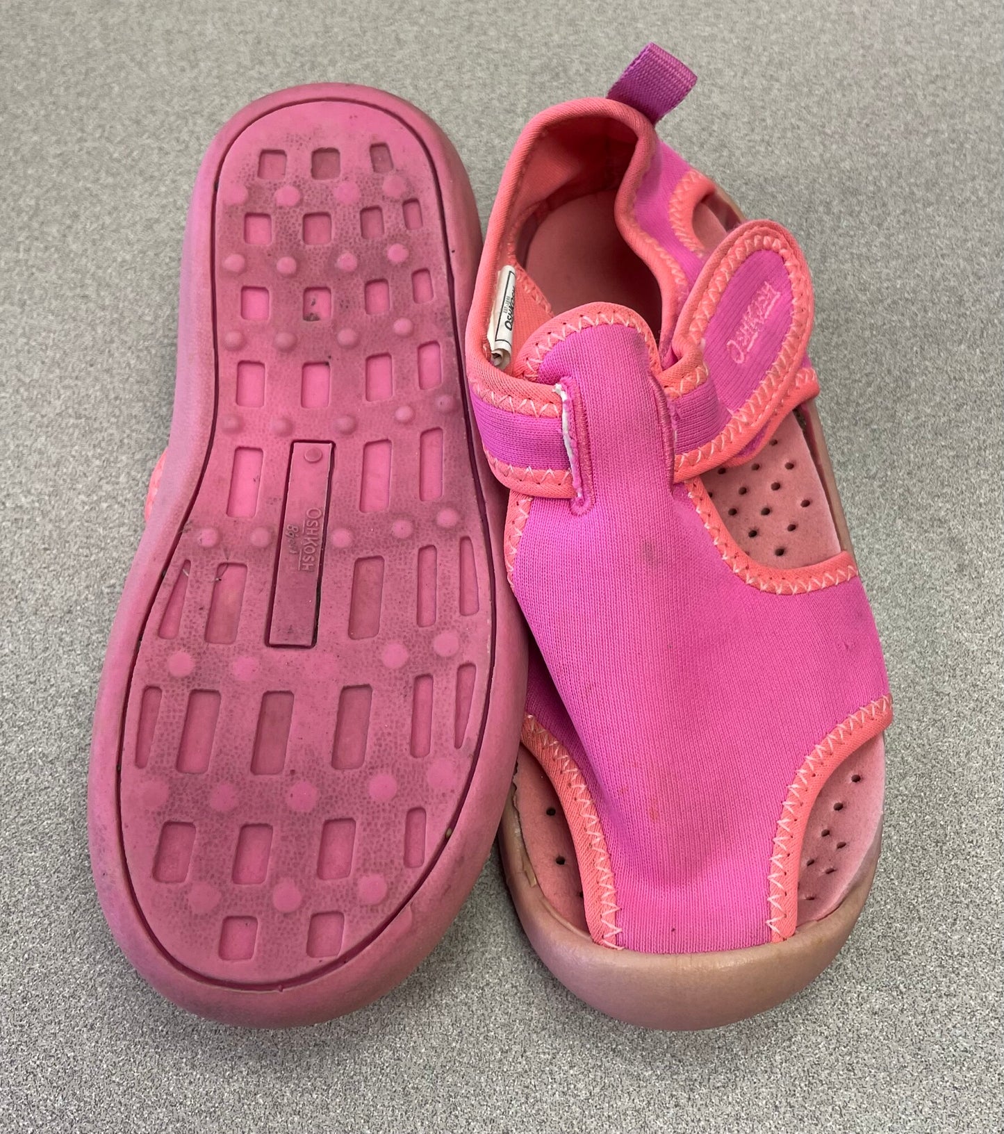 Pink  Oshkosh Water Shoes, 11Y