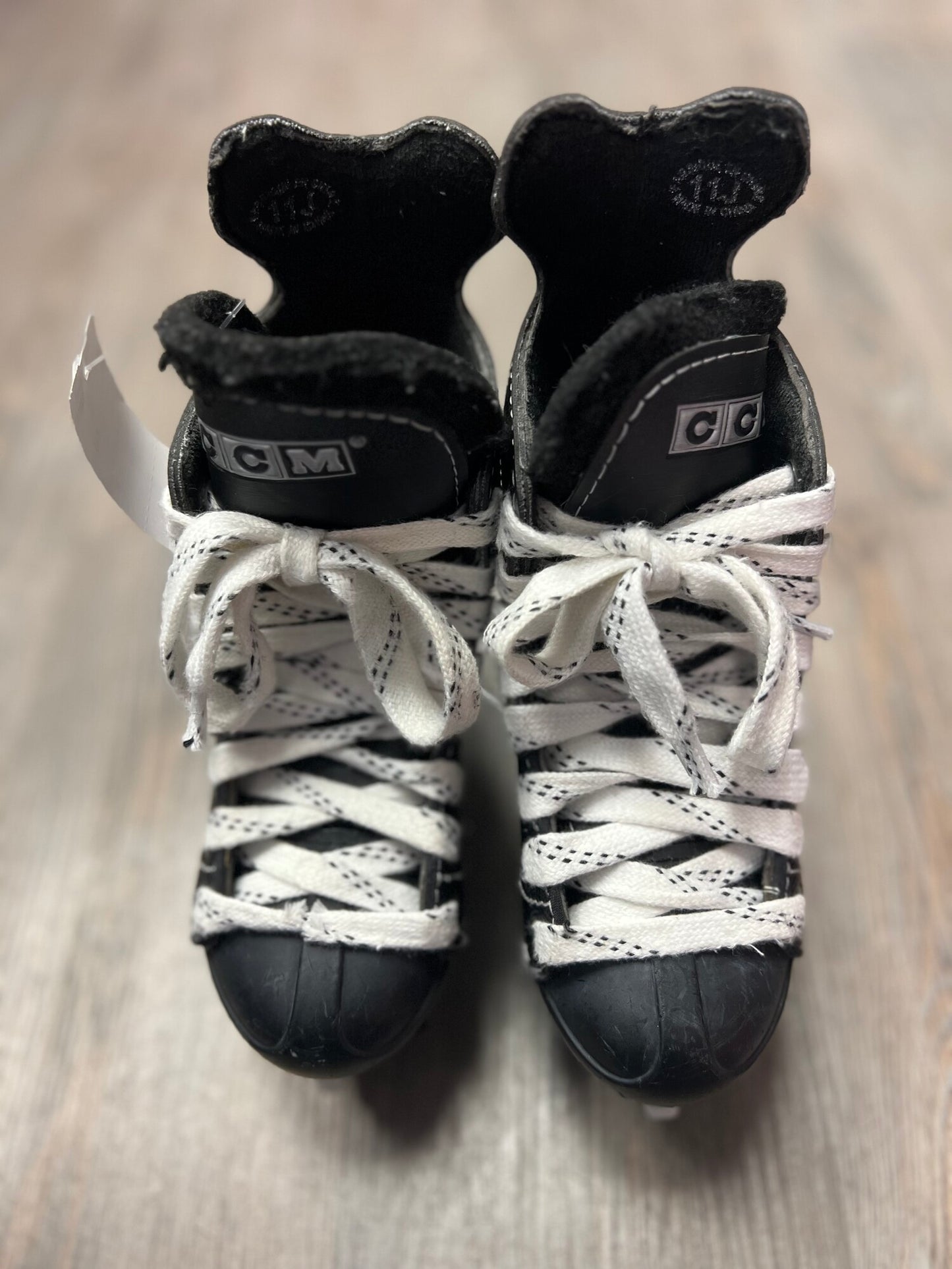 Black  CCM Intruder Hockey Skate, 11Y