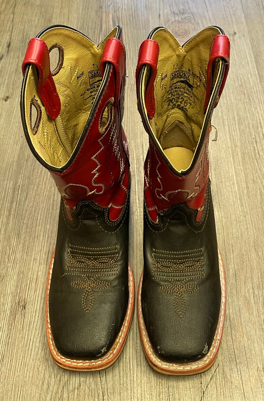 Red  Smoky Mountain Cowboy, 13.5Y