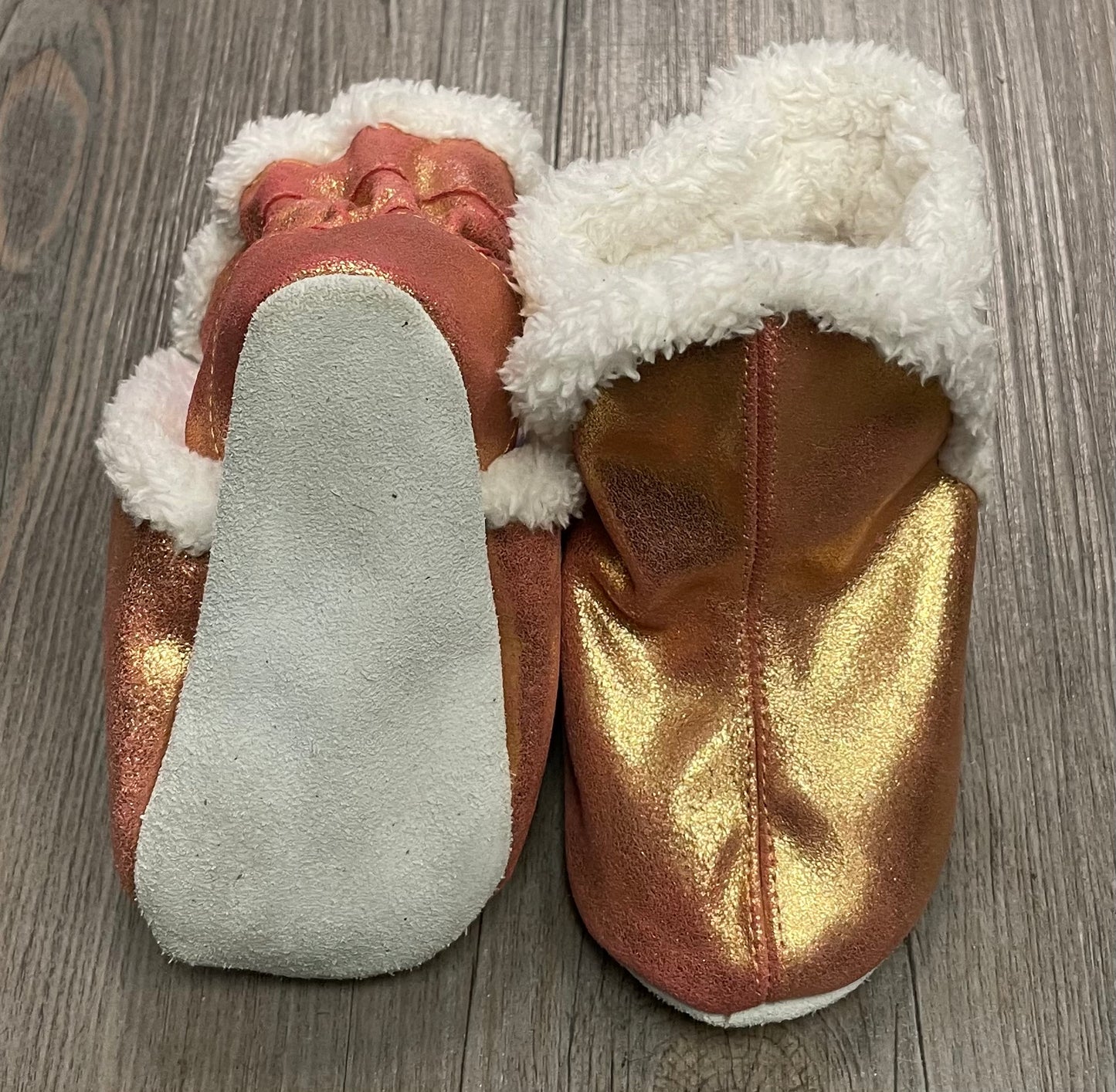 Rosegold  Robeez Booties, 12-18M