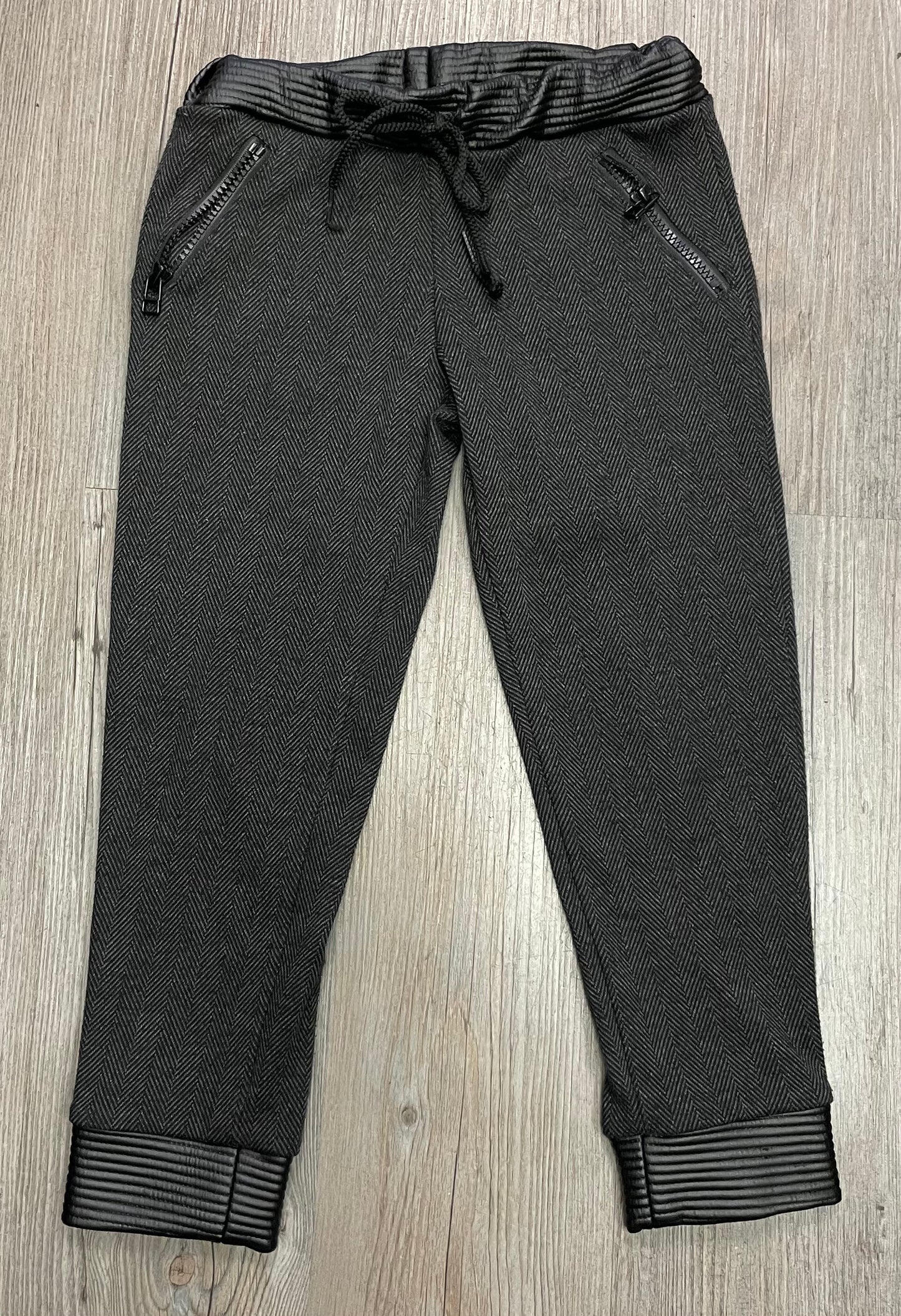 Black  Bustle Sprout Joggers, 7Y