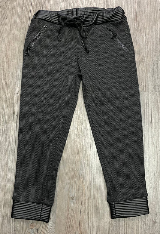 Black  Bustle Sprout Joggers, 7Y