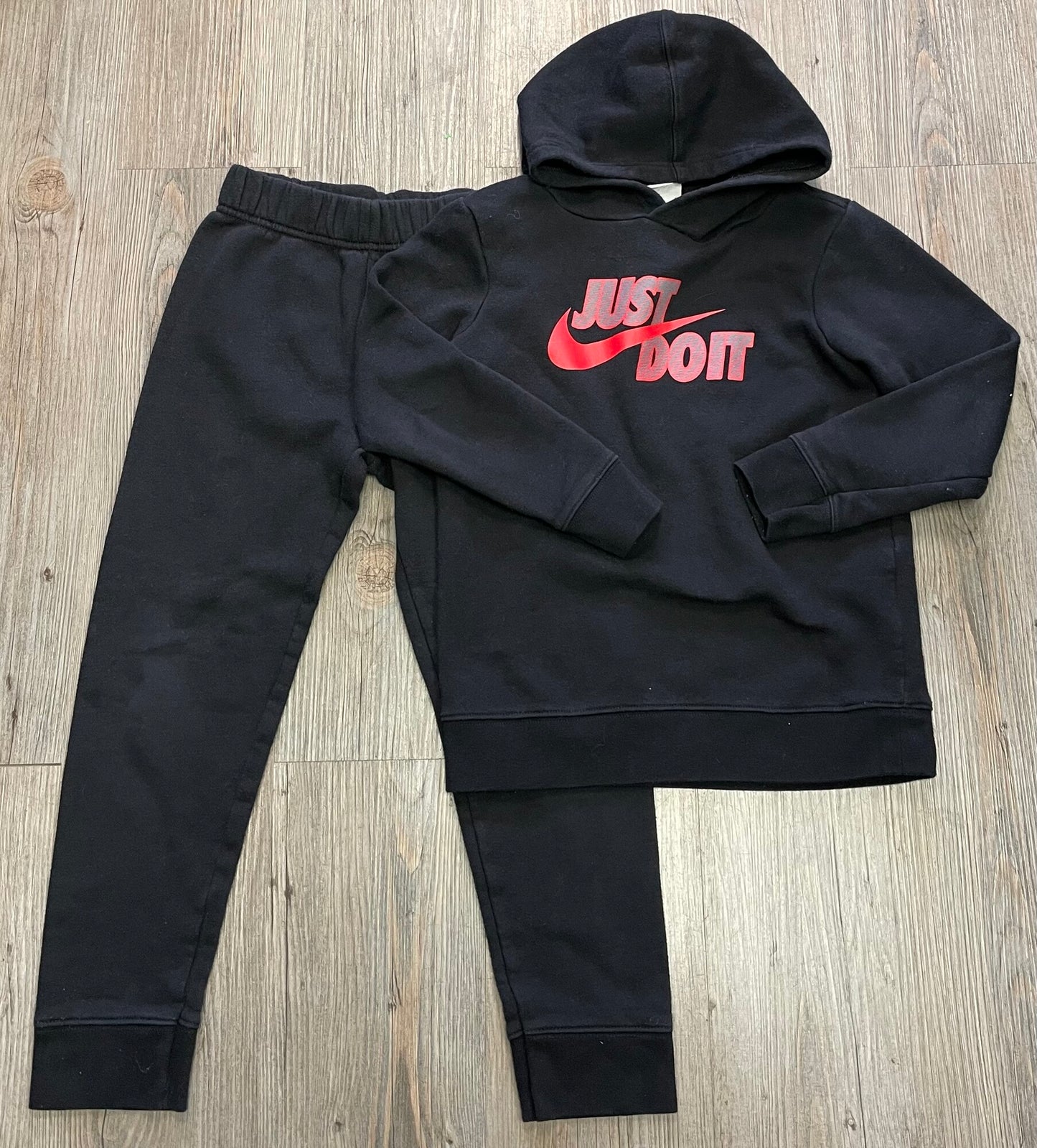 Black  Nike Sweat Set, 6-7Y