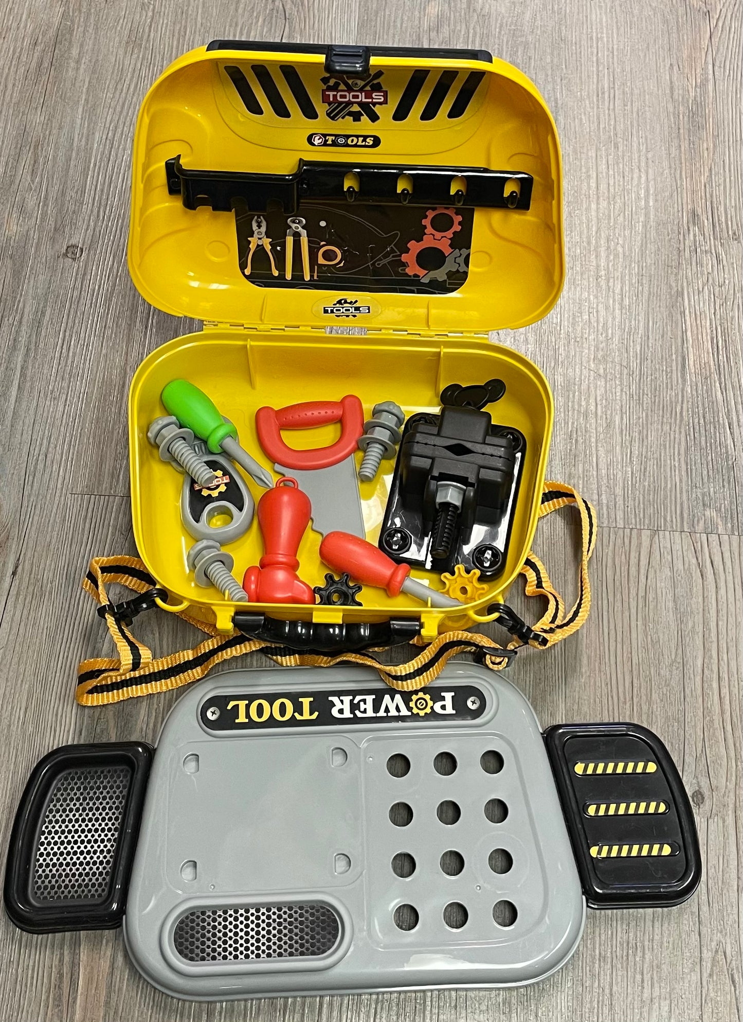 Multi  Fiddlys 2 In 1 Tool Set, Pre-owned