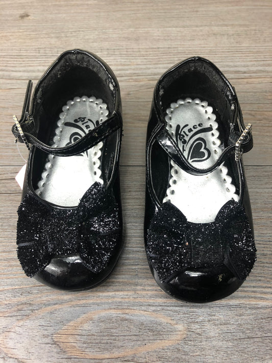 Black  Childrens Place Shoes, 5T