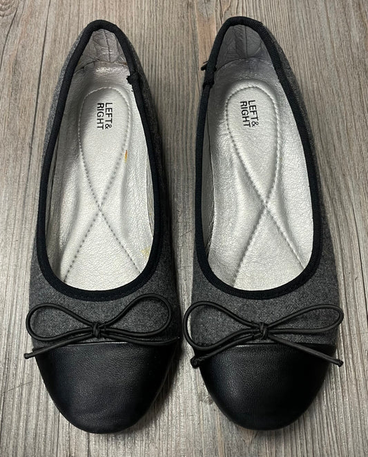 Grey  Left & Right Flat Shoes, 3Y