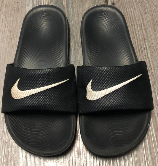 Black  Nike Slides, 12Y