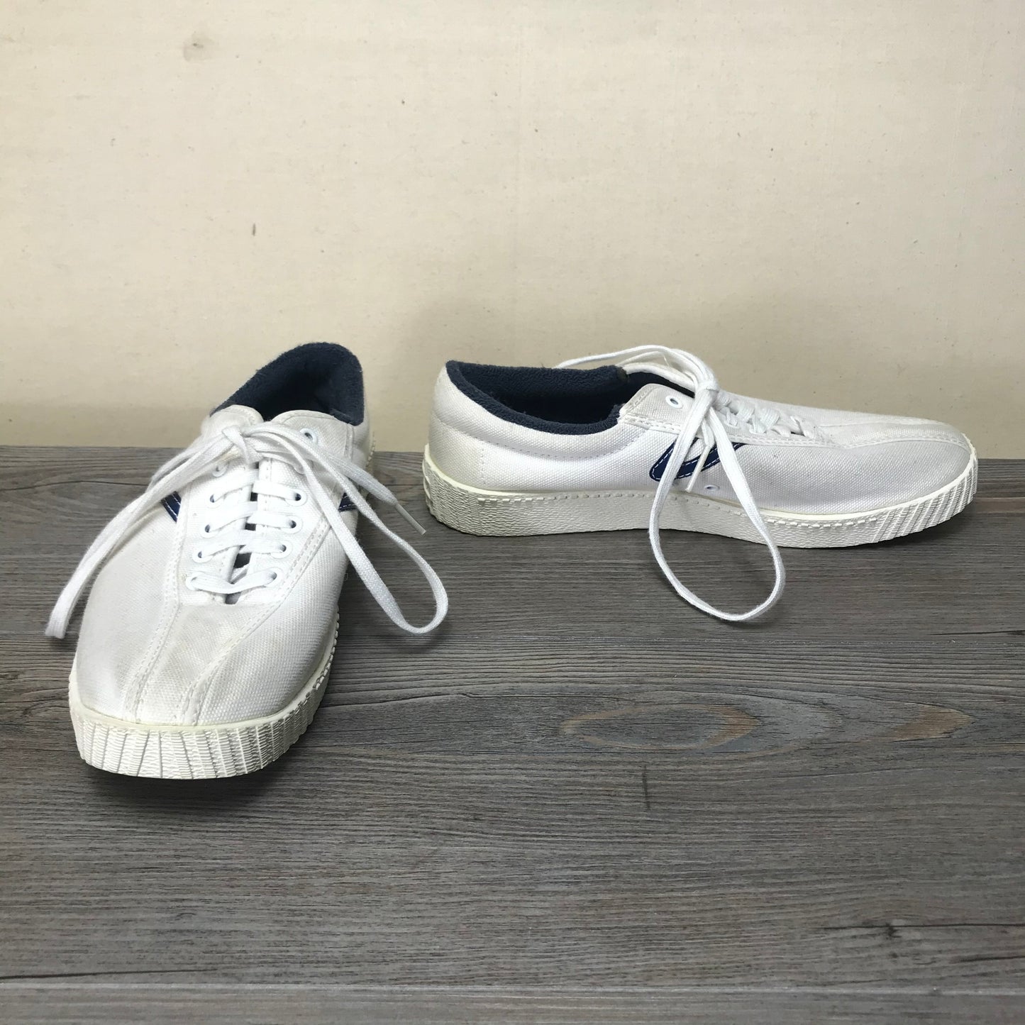 White  Tretorn Lace Up Shoes, 4Y