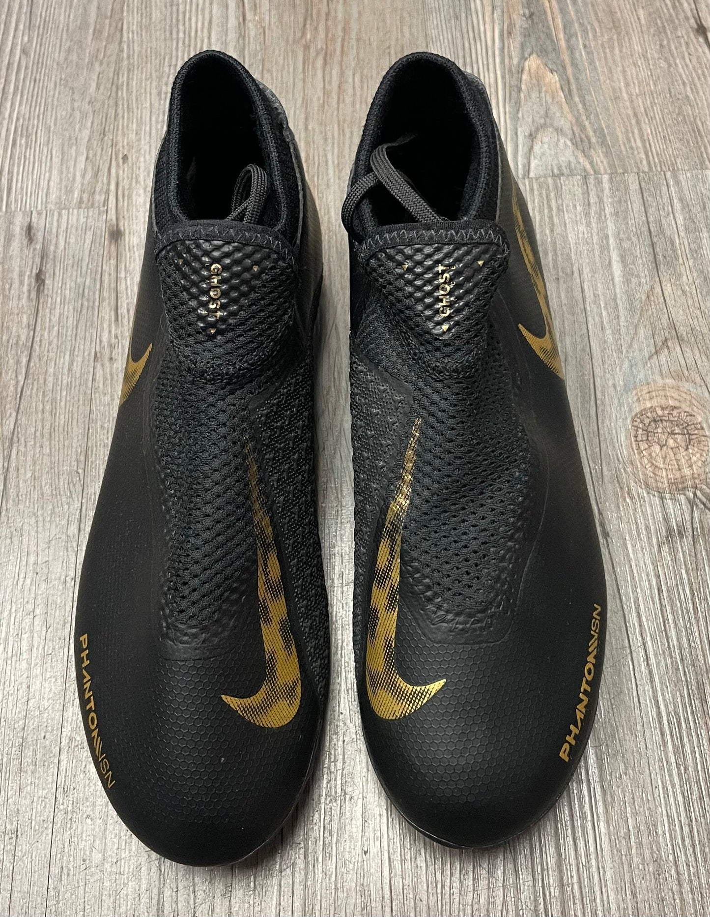 Black  Nike Phantom VSN Cleats, 7Y