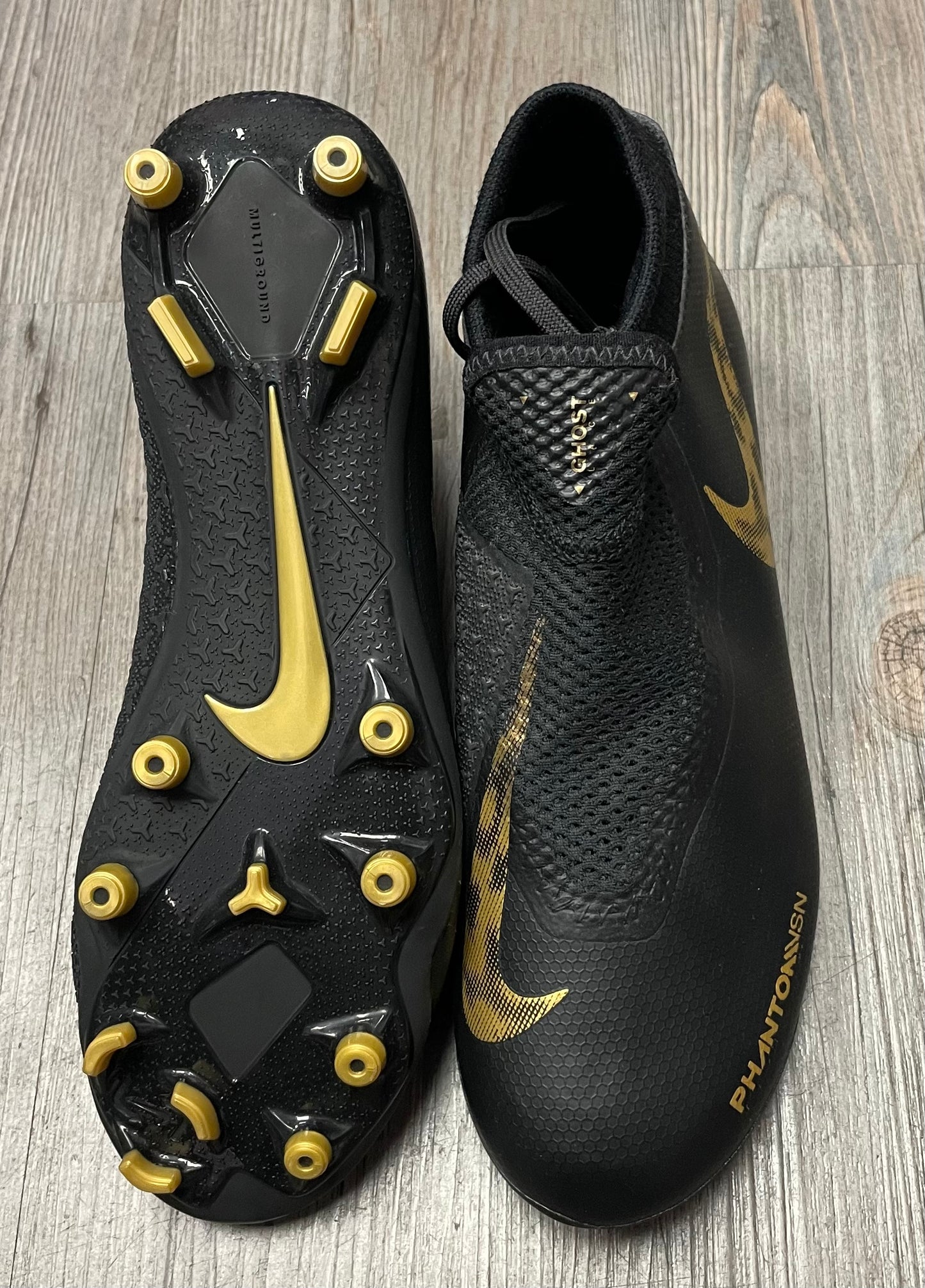 Black  Nike Phantom VSN Cleats, 7Y