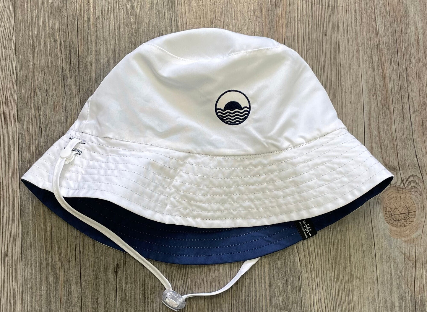 White  F4A Reversible Bucket Hat, Youth