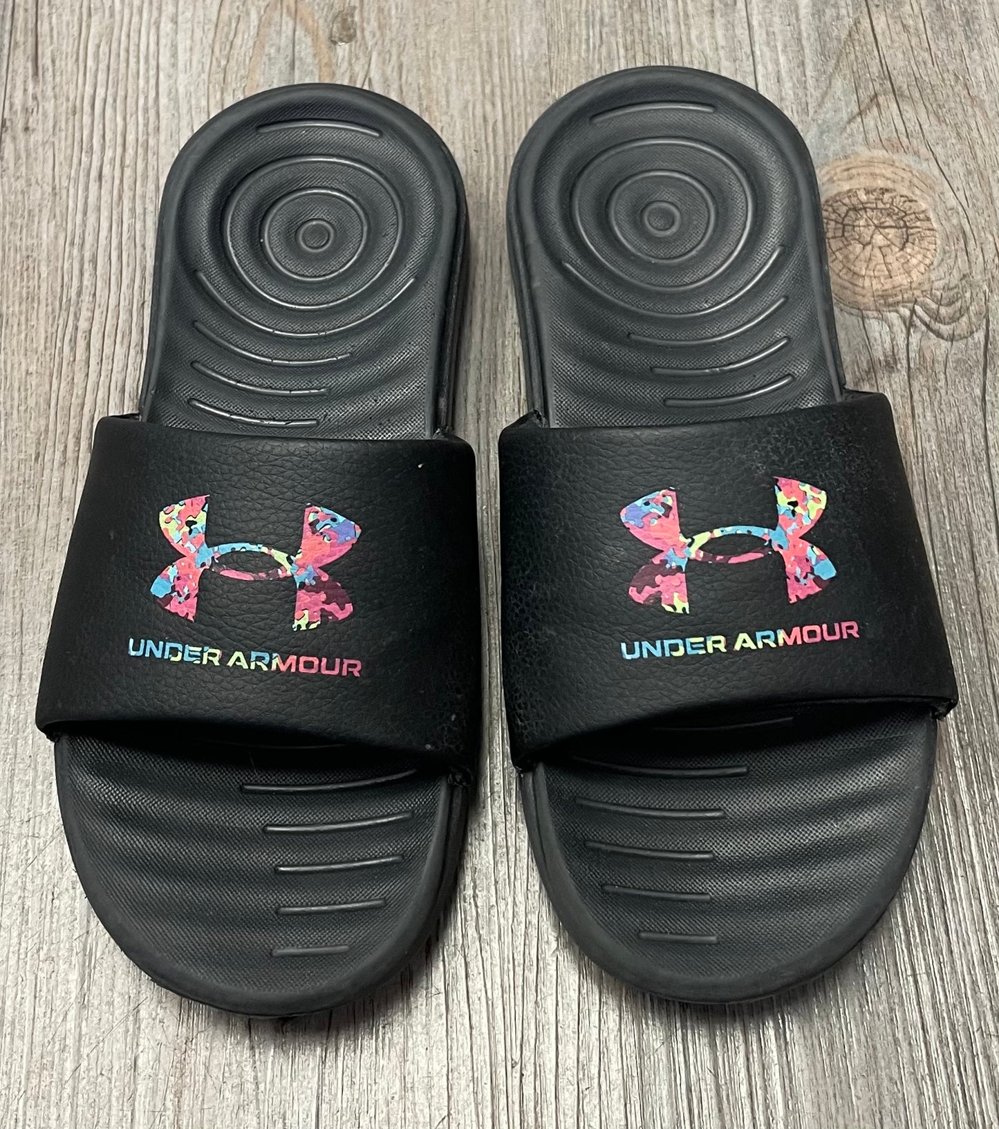 Black  Under Armour Slides, 2Y