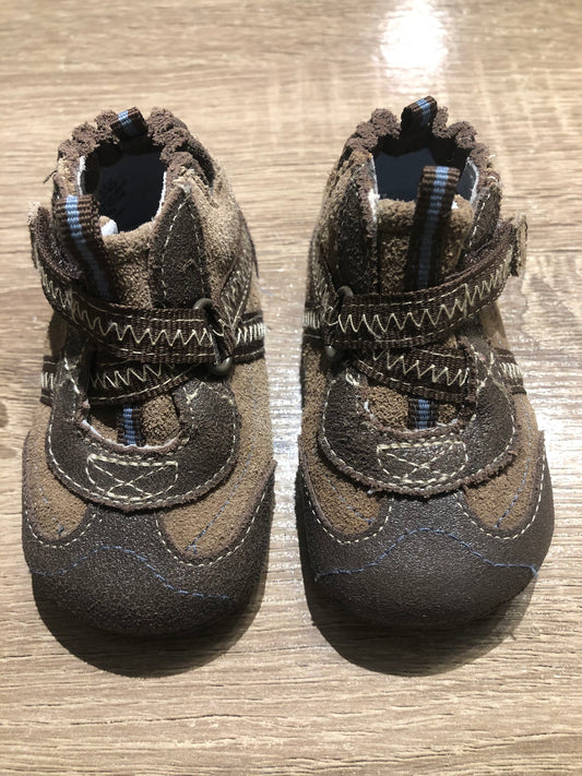 Brown  Robeez Infant Shoes, 2T