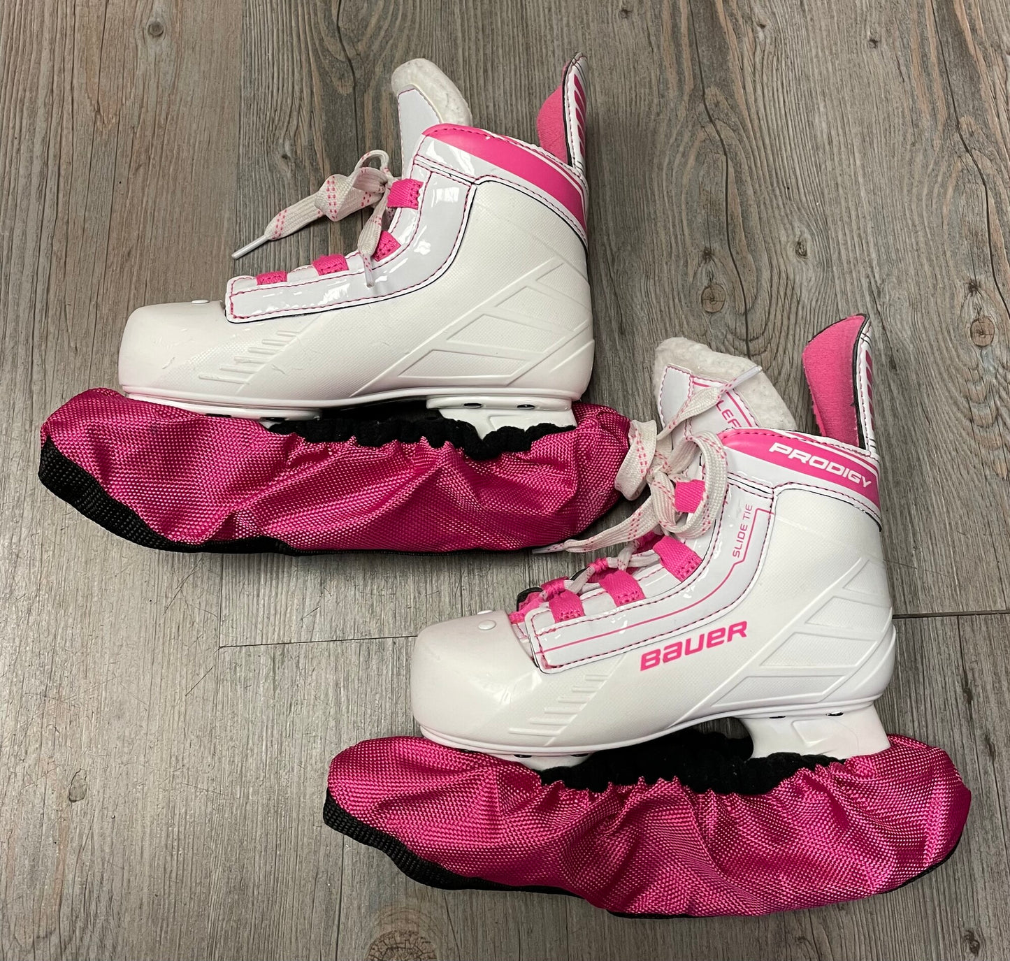 White  Bauer Prodigy Hockey Skat, 11Y