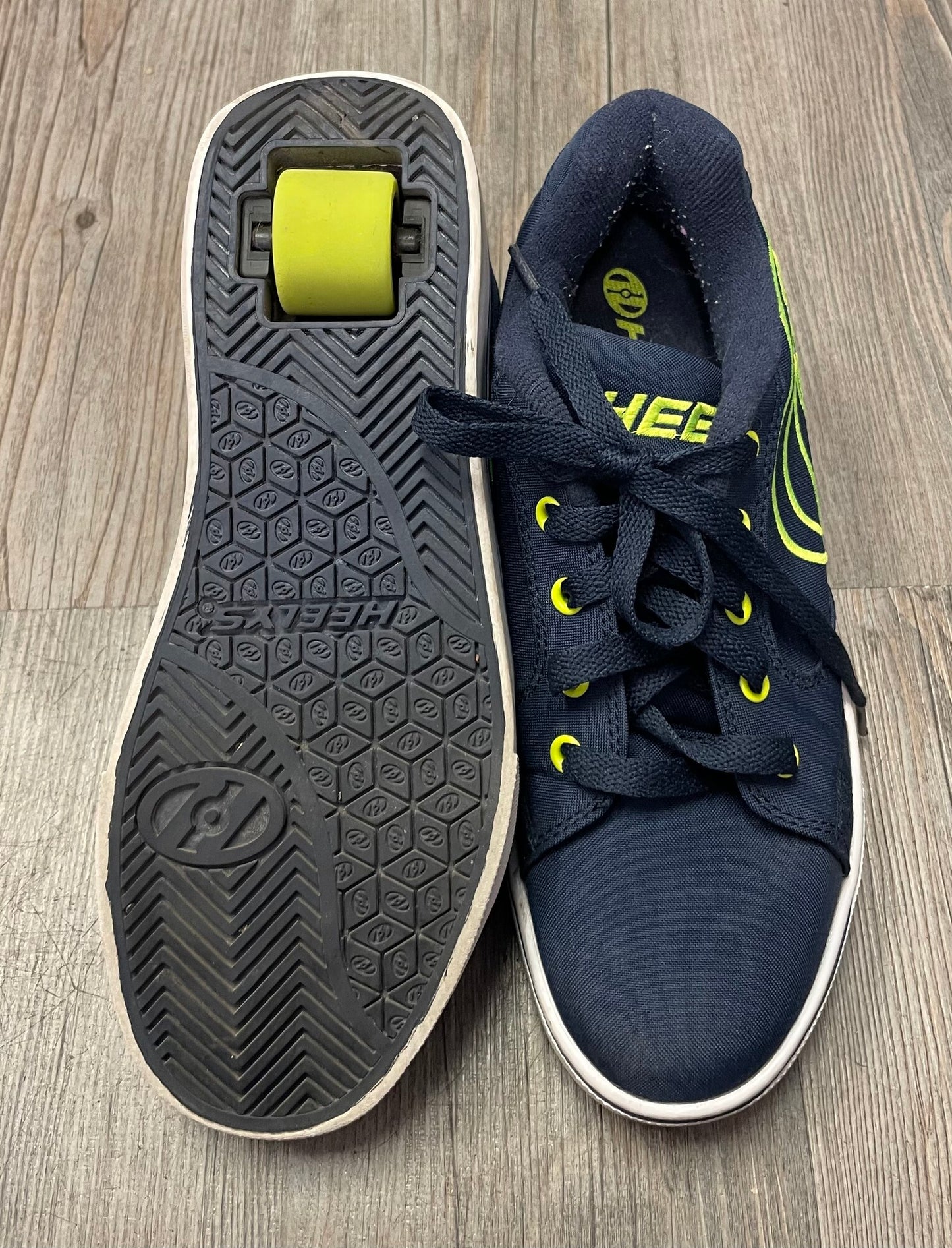 Navy  Heelys Shoes, 6Y