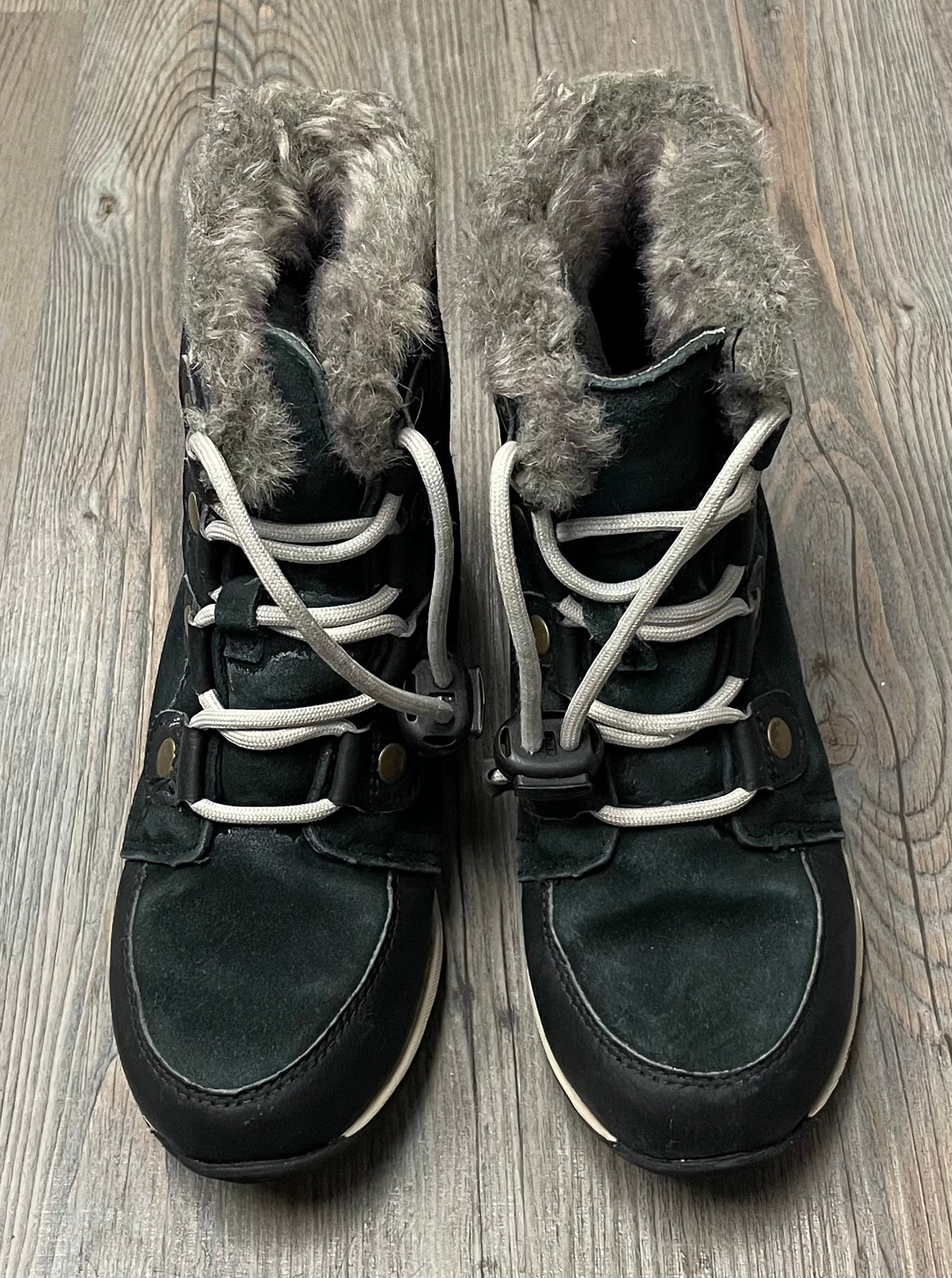 Black  Sorel Winter Suede Boots, 13Y