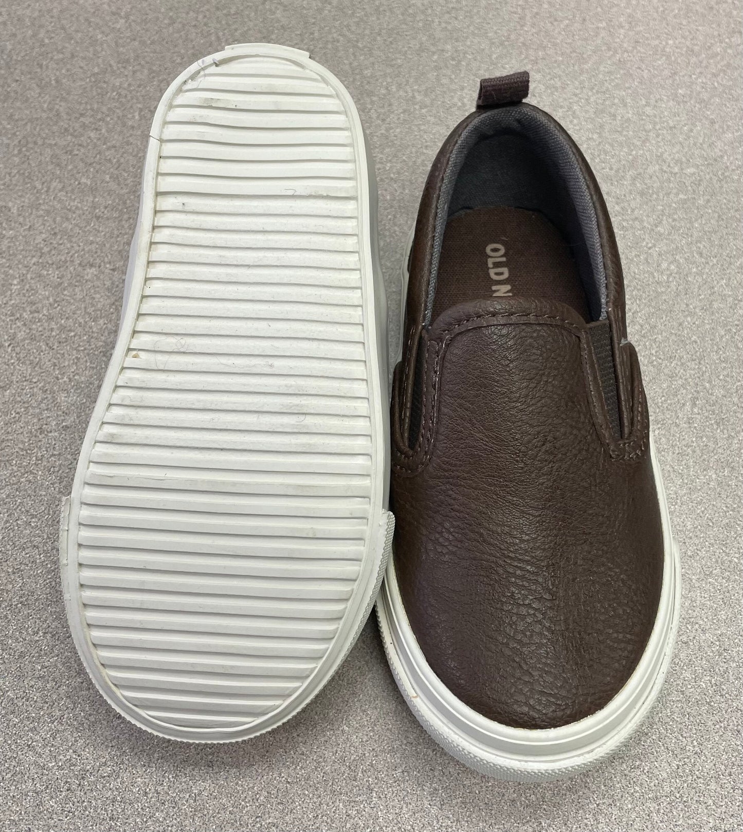 Ch0co  Old Navy Slip On Shoes, 6T