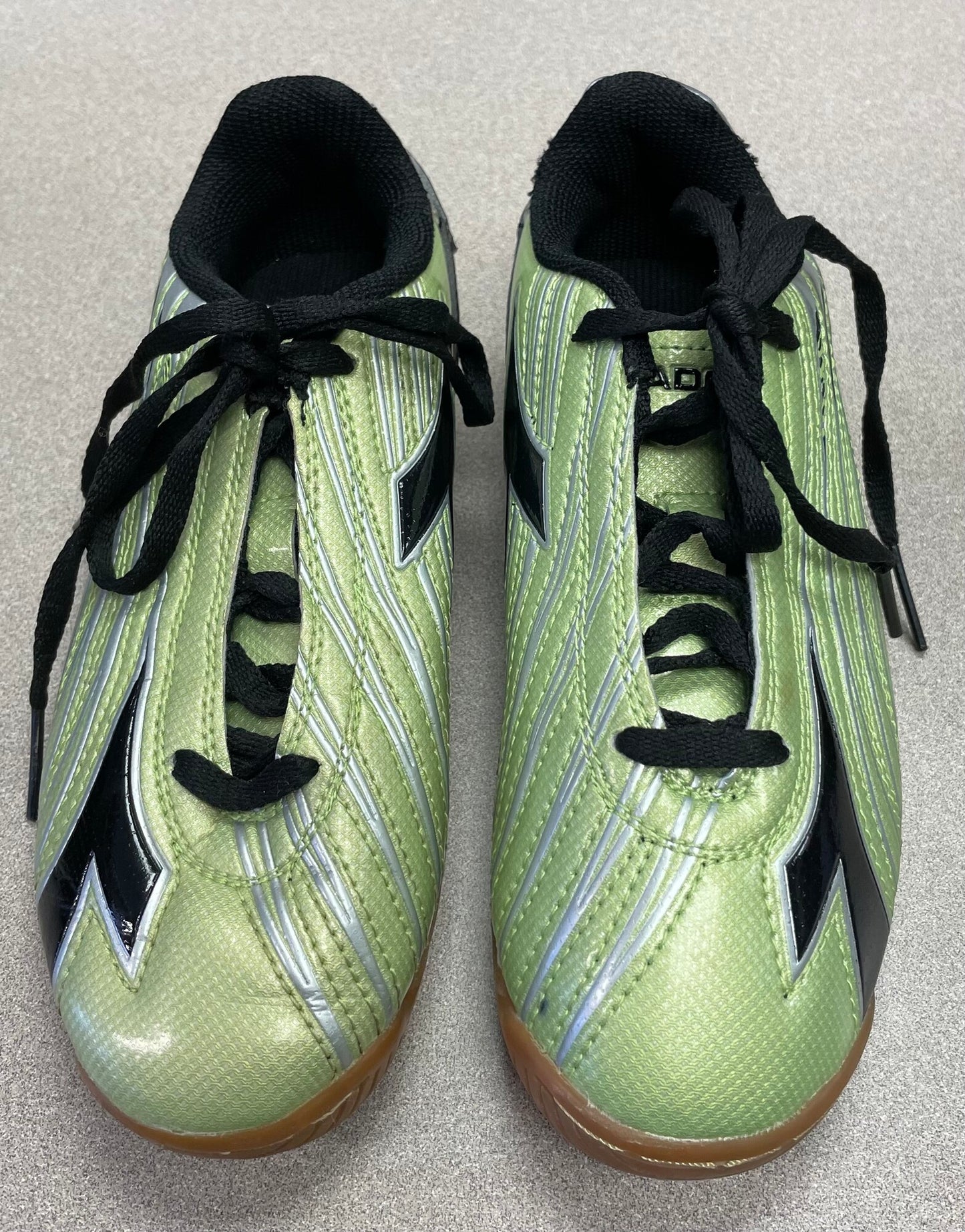 Lime  Diadora Indoor Soccer Cle, 4.5Y