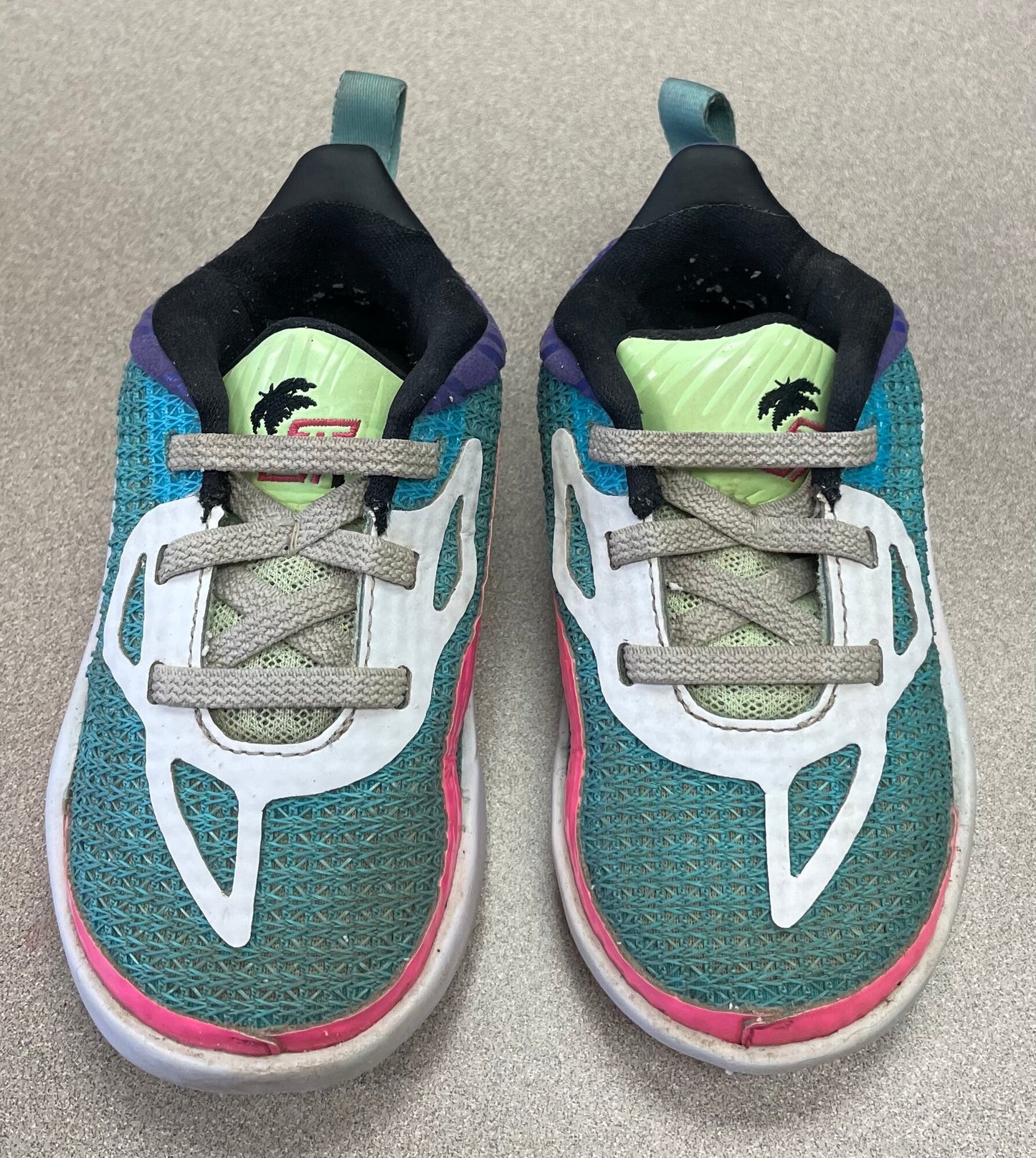 Teal  Jordan Deuce Toddler Shoe, 7T